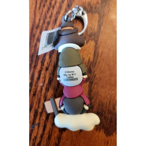 NWT Disney Haunted Mansion Stretch Portrait Quick Sand Figural Bag Clip Keychain - Picture 3 of 3